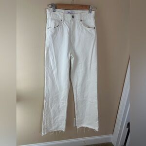 Zara High Waist White denim Wide Leg Jeans long inseam size 2